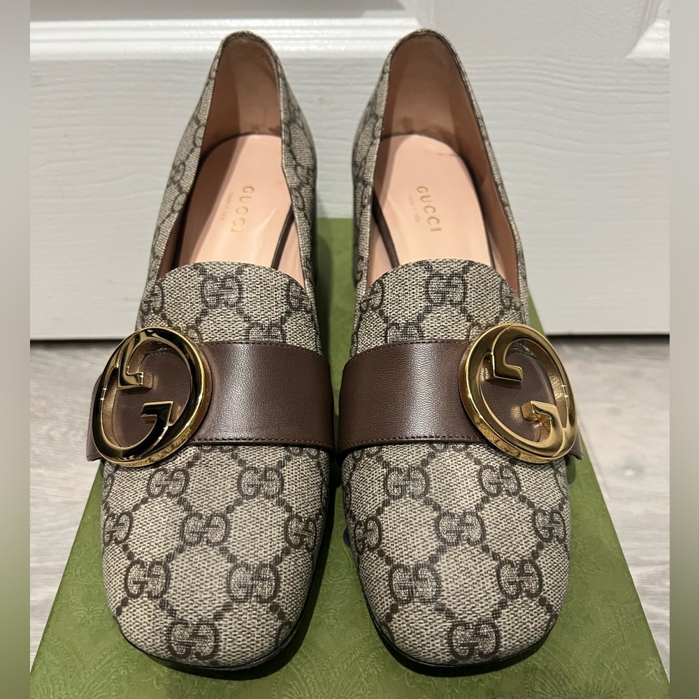 Gucci Women's Pumps Size 38.5 GG Monogram